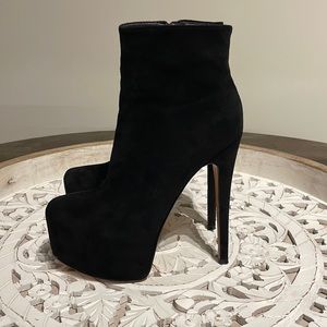Black Suede 6” Ankle Boots - Worn 1X INSIDE